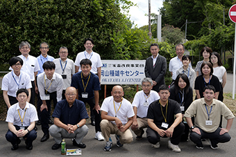 21日 岡山種雄牛センターにて記念撮影