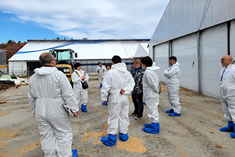 経営主に聞き取り調査