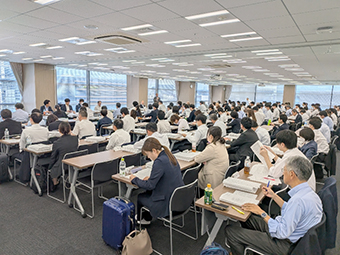 全国から参集した担当者